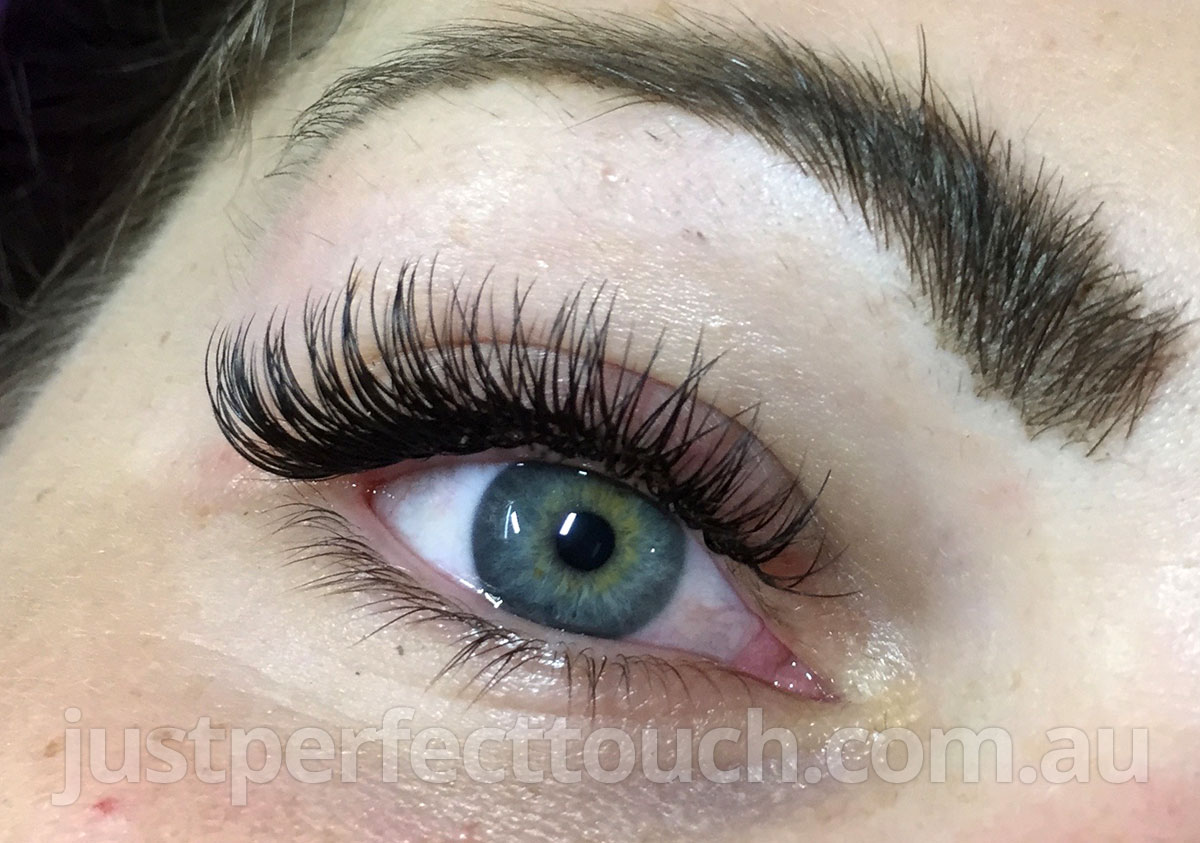 Classic Eyelash Extensions Just Perfect Touch