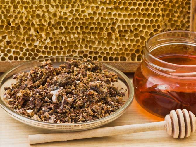 Honey soap with propolis
