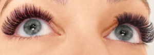 What are Russian volume eyelash extensions?