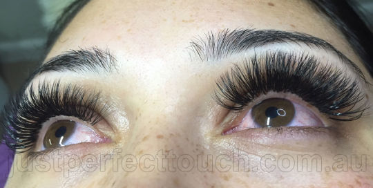 Russian volume eyelash extensions full set-
