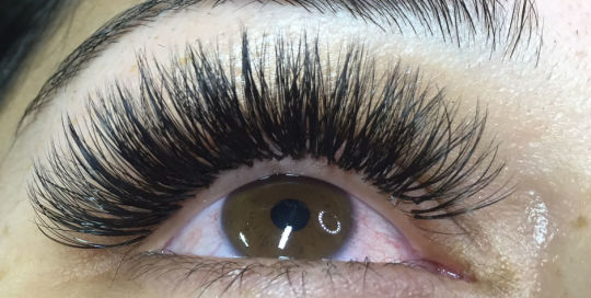 Russian volume eyelash extensions full set