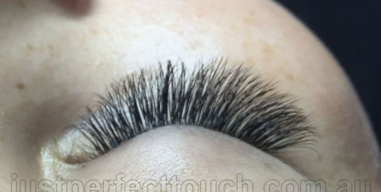 Russian volume eyelash extensions full set-
