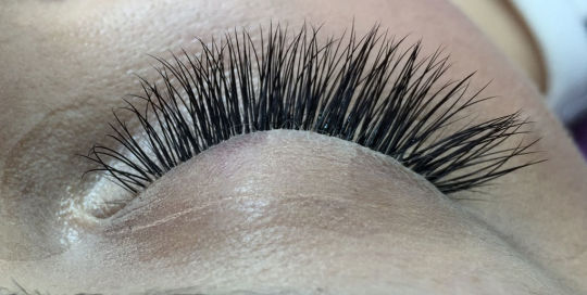 Mink eyelash extensions