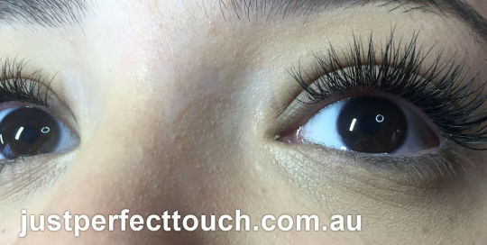 Mink eyelash extensions