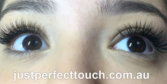 Mink eyelash extensions