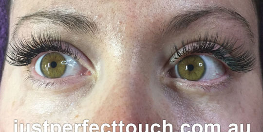 Mink eyelash extensions