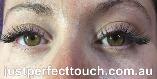 Mink eyelash extensions