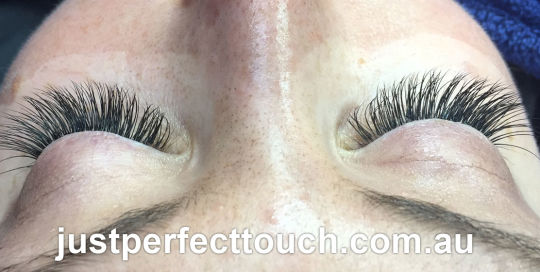 Mink eyelash extensions