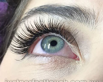 Classic eyelash extensions Melbourne