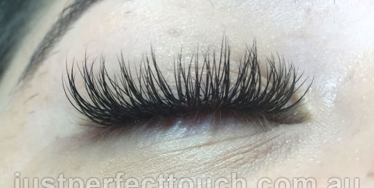 Classic eyelash extensions Melbourne
