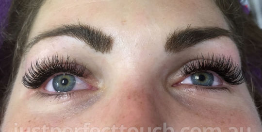 Classic eyelash extensions Melbourne