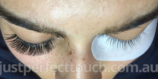 volume lashes before after melbourne