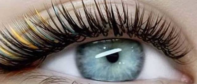 mermaid eyelash extensions effect