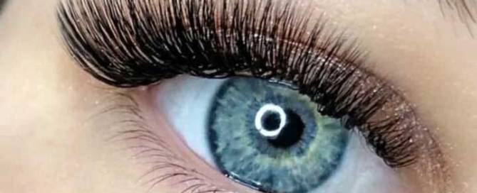 russian volume lashes vs hybrid